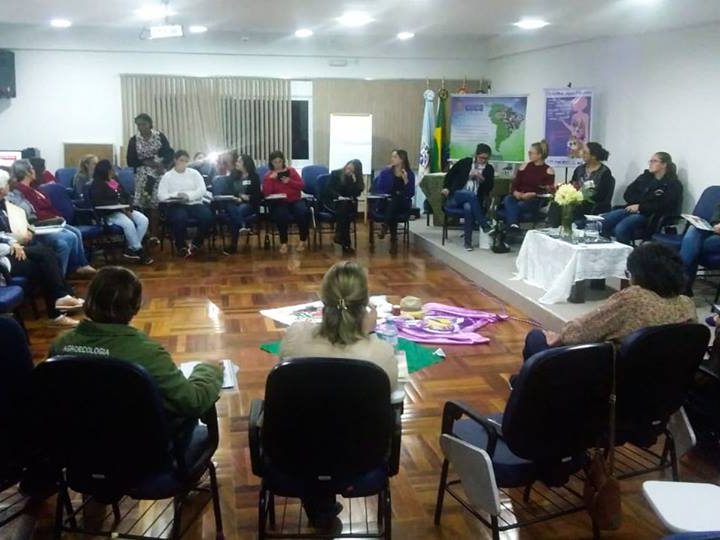 Mulheres do CAPA Santa Cruz participam do curso Promotoras Legais Populares