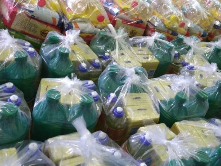 Pró Ludus recebe cestas básicas de alimentos e de material de limpeza para doar às  famílias das crianças e adolescentes da instituição